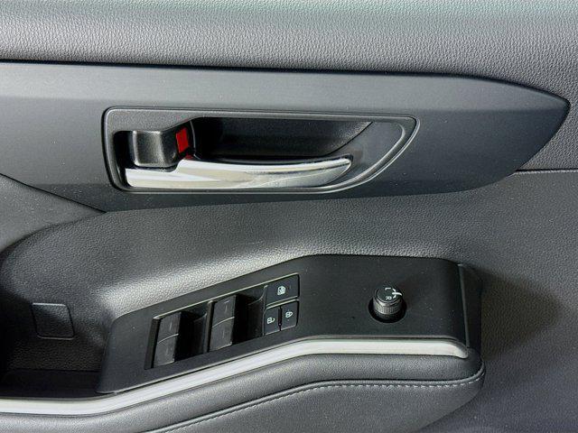 used 2021 Toyota Highlander car, priced at $32,977