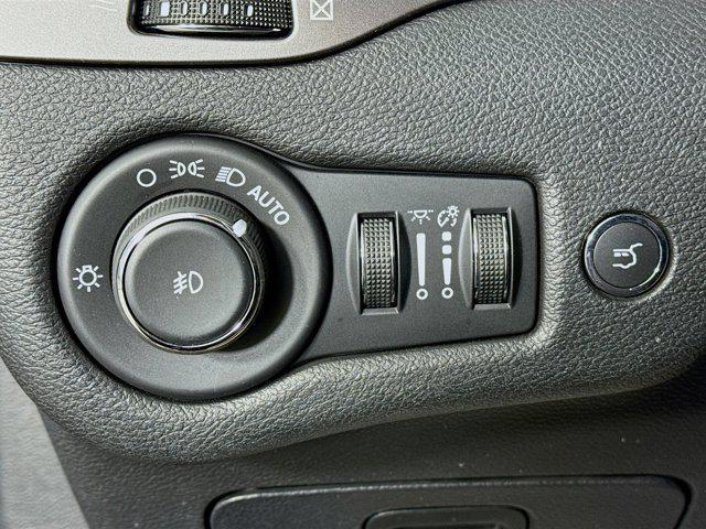 used 2020 Jeep Cherokee car, priced at $14,977