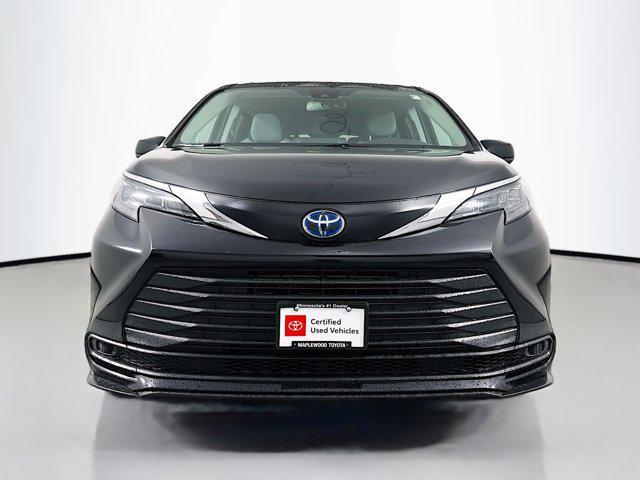 used 2024 Toyota Sienna car, priced at $38,971