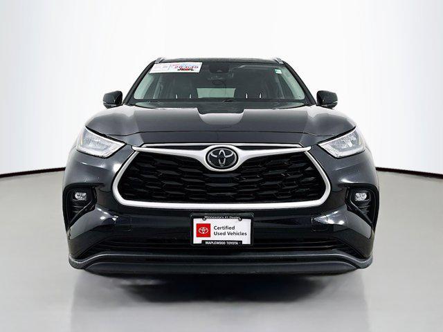 used 2020 Toyota Highlander car, priced at $28,648