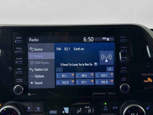 used 2020 Toyota Highlander car, priced at $28,648