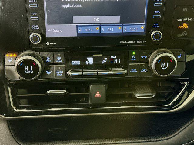 used 2020 Toyota Highlander car, priced at $28,648