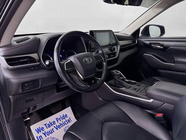 used 2020 Toyota Highlander car, priced at $28,648