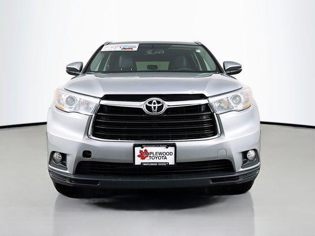 used 2016 Toyota Highlander car, priced at $17,356