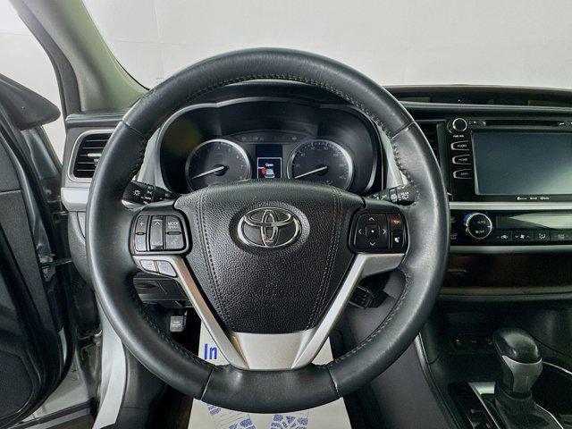 used 2016 Toyota Highlander car, priced at $17,356