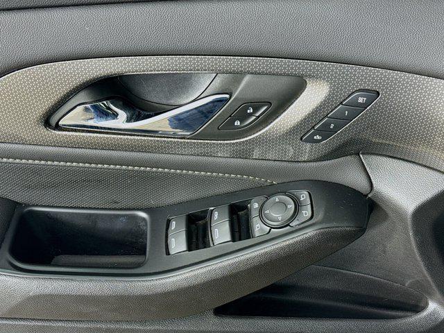 used 2024 Chevrolet Traverse car, priced at $39,644