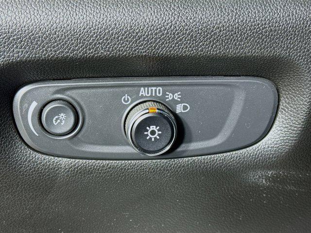 used 2024 Chevrolet Traverse car, priced at $39,644