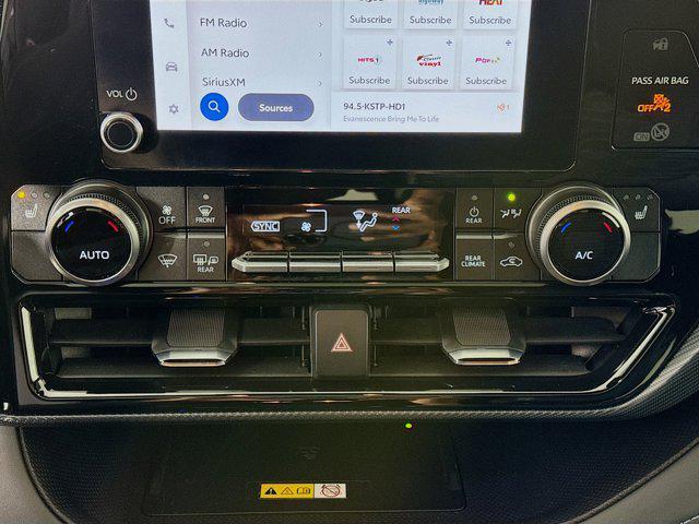 used 2025 Toyota Highlander car, priced at $46,977