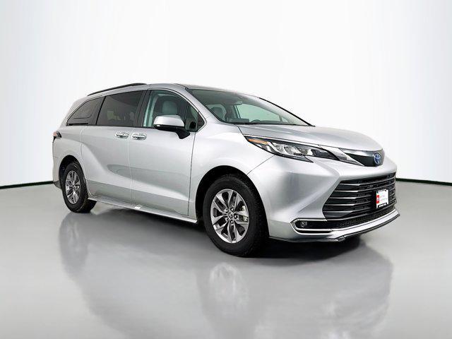used 2023 Toyota Sienna car, priced at $46,977