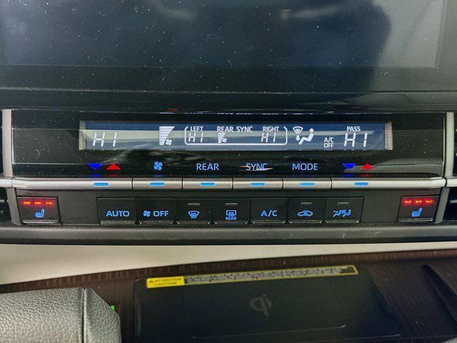 used 2023 Toyota Sienna car, priced at $46,977