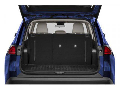 used 2025 Toyota Highlander car, priced at $43,477