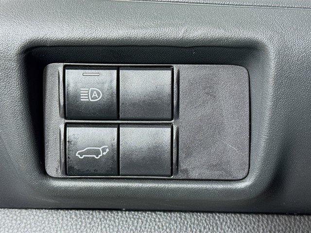 used 2022 Toyota Highlander car, priced at $32,995