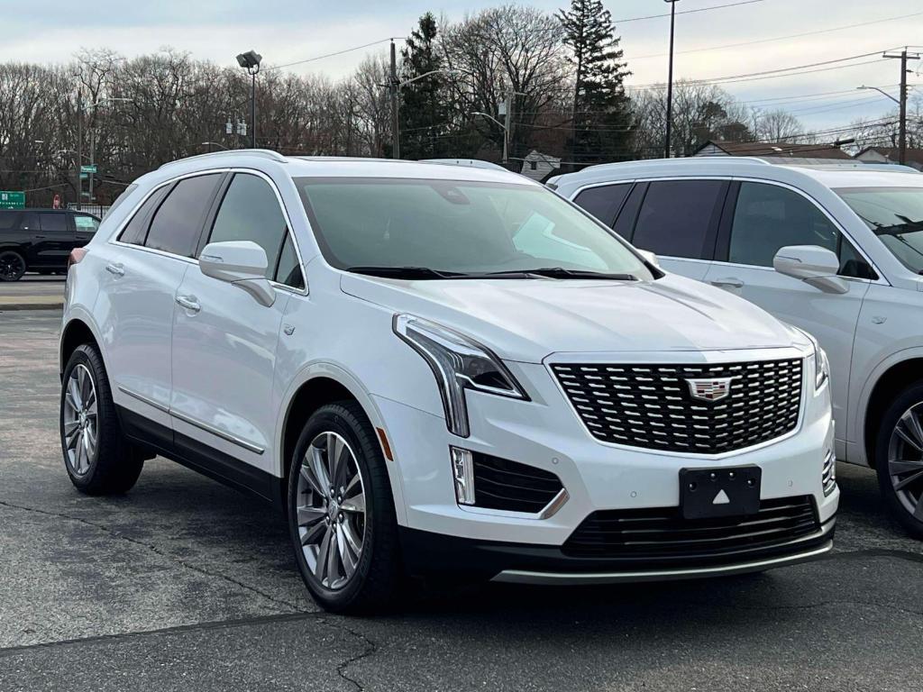 used 2024 Cadillac XT5 car, priced at $36,900