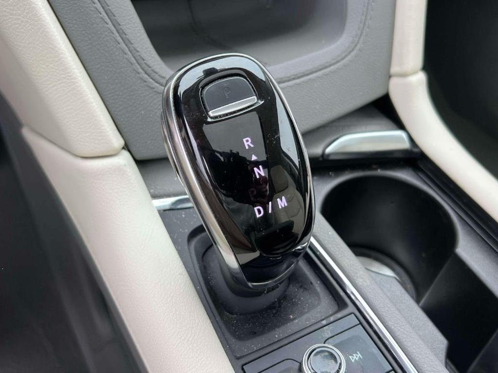 used 2023 Cadillac XT5 car, priced at $34,900