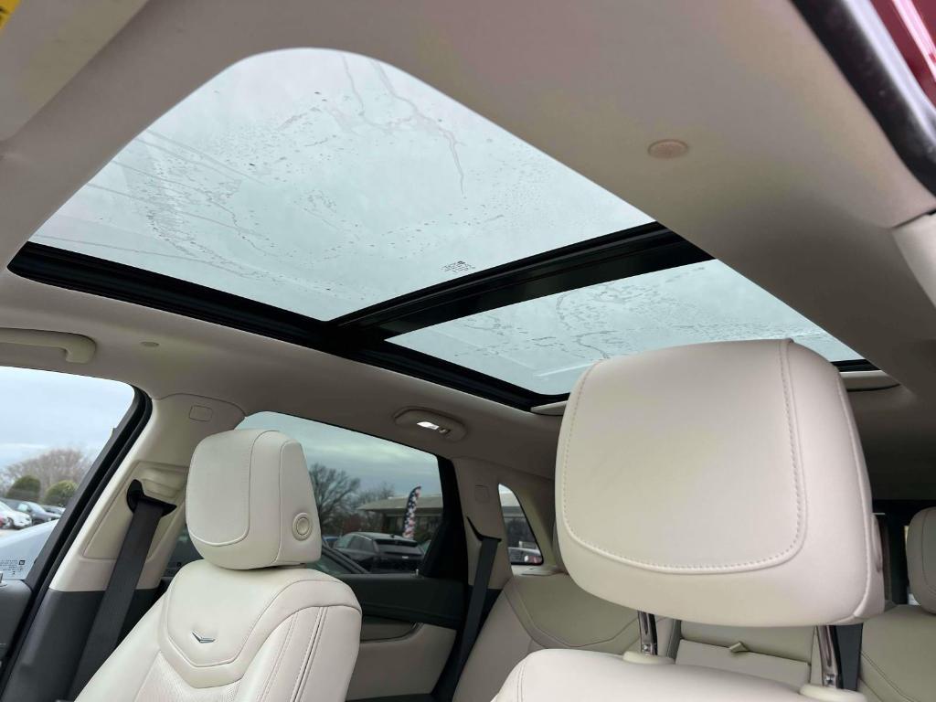 used 2023 Cadillac XT5 car, priced at $34,900