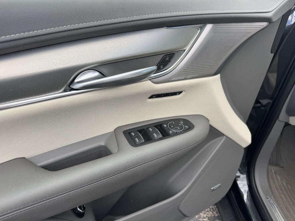 used 2023 Cadillac XT5 car, priced at $32,900