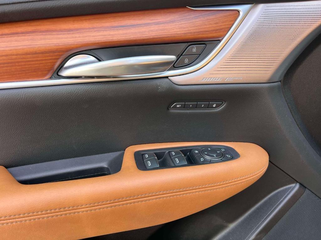 used 2023 Cadillac XT5 car, priced at $35,900