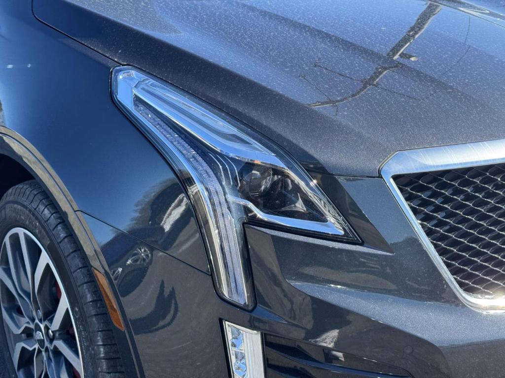 used 2023 Cadillac XT5 car, priced at $36,900