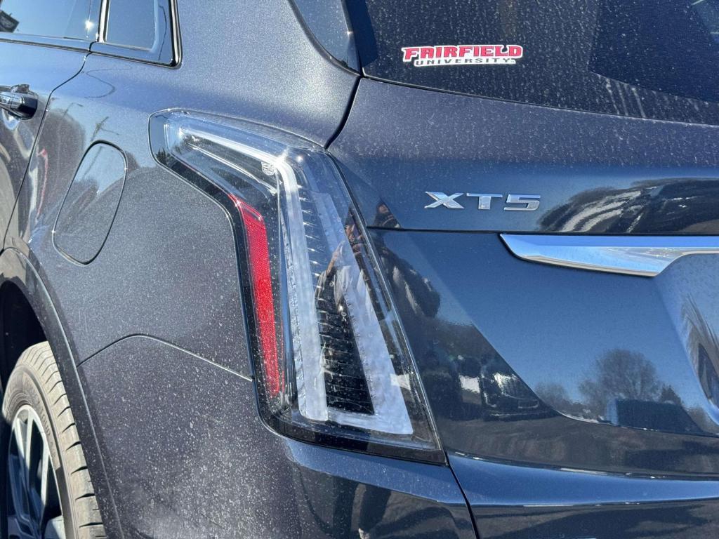 used 2023 Cadillac XT5 car, priced at $36,900