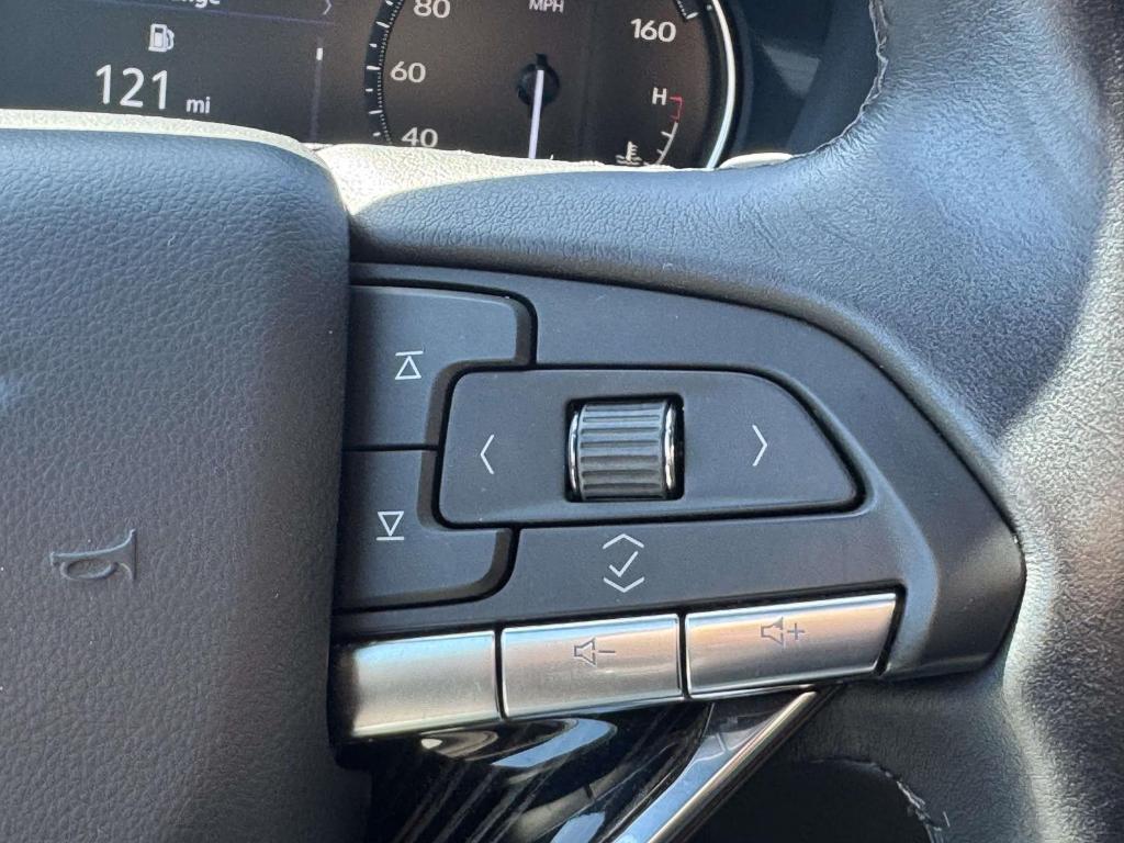 used 2023 Cadillac XT6 car, priced at $34,900