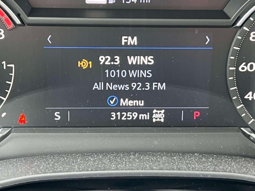 used 2022 Cadillac XT5 car, priced at $30,900