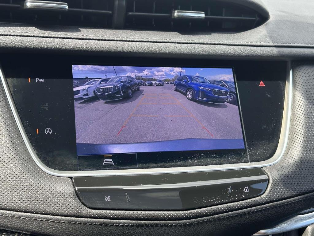 used 2023 Cadillac XT5 car, priced at $38,900