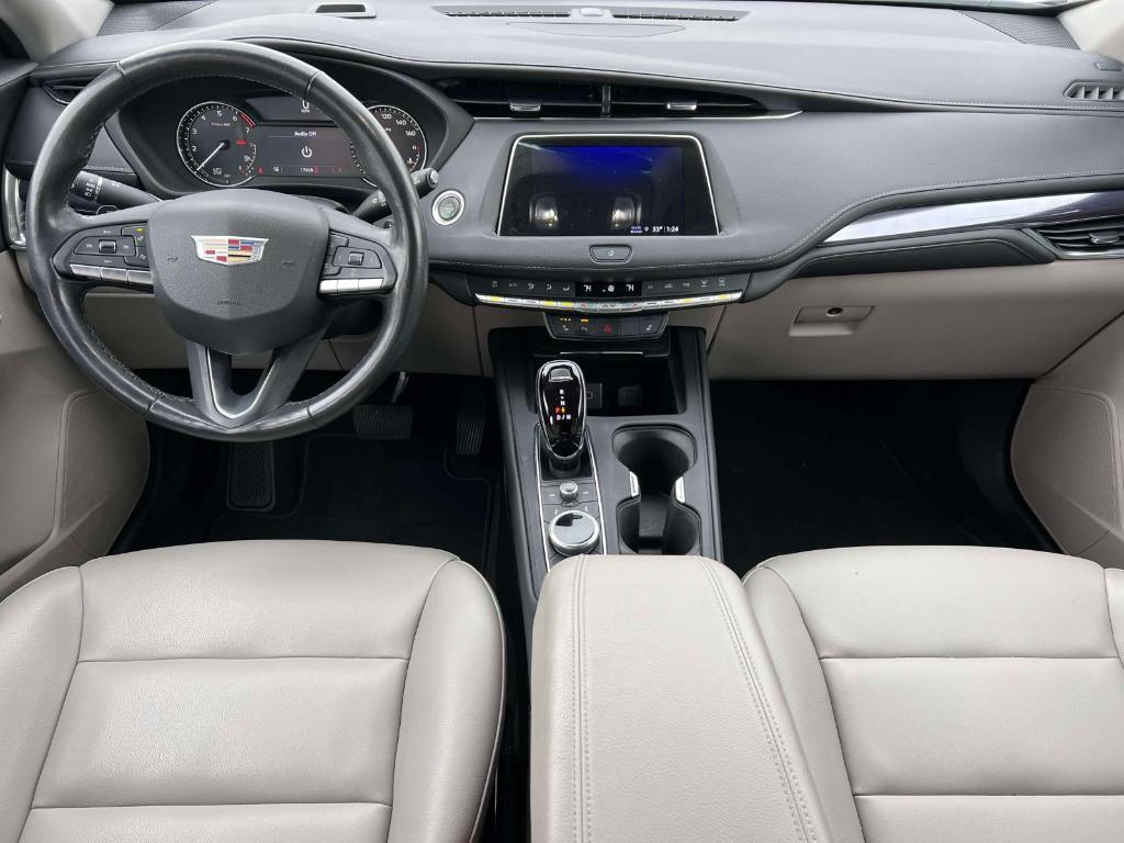 used 2022 Cadillac XT4 car, priced at $24,900