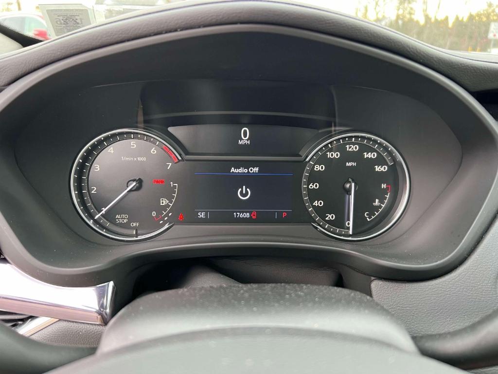 used 2022 Cadillac XT4 car, priced at $24,900