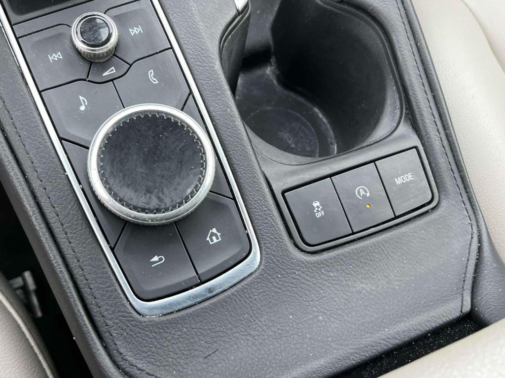 used 2023 Cadillac XT4 car, priced at $26,900