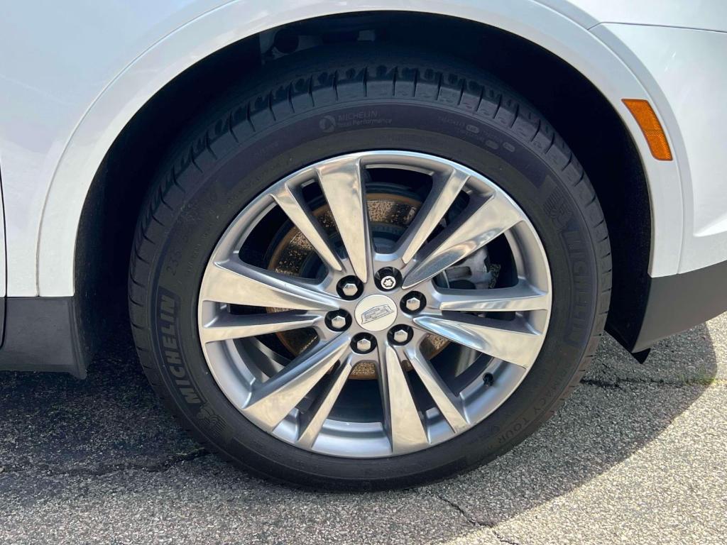 used 2023 Cadillac XT5 car, priced at $32,900