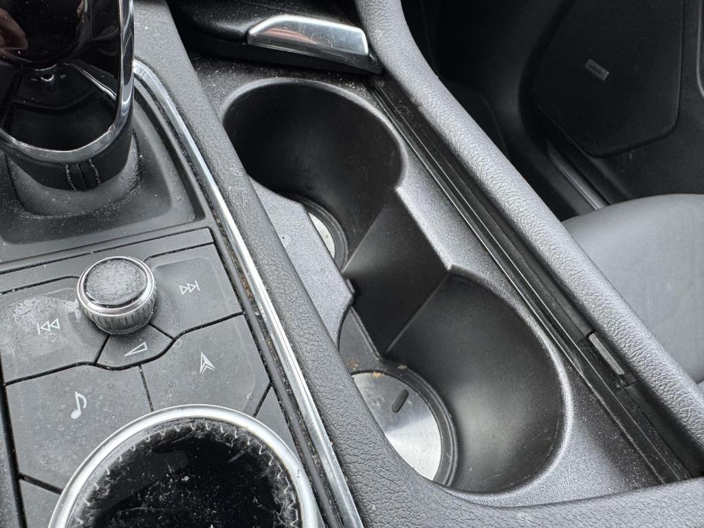 used 2023 Cadillac XT5 car, priced at $32,900