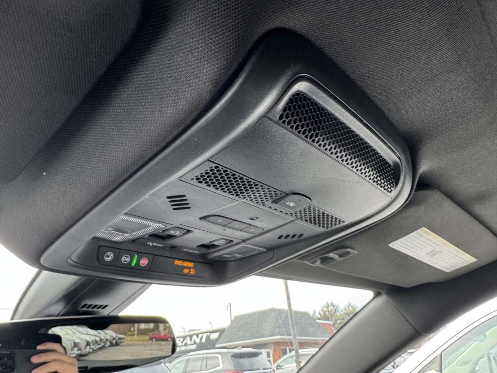 used 2023 Cadillac XT5 car, priced at $32,900