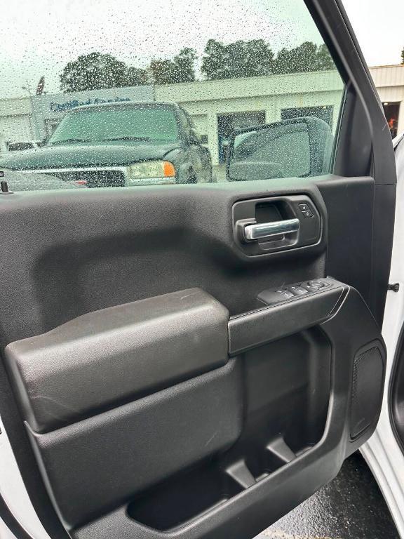 used 2024 Chevrolet Silverado 1500 car, priced at $35,997