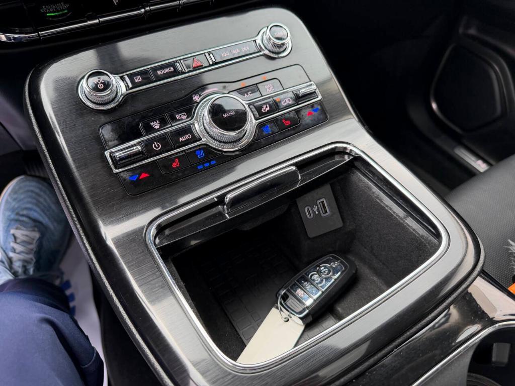 used 2022 Lincoln Nautilus car, priced at $41,977