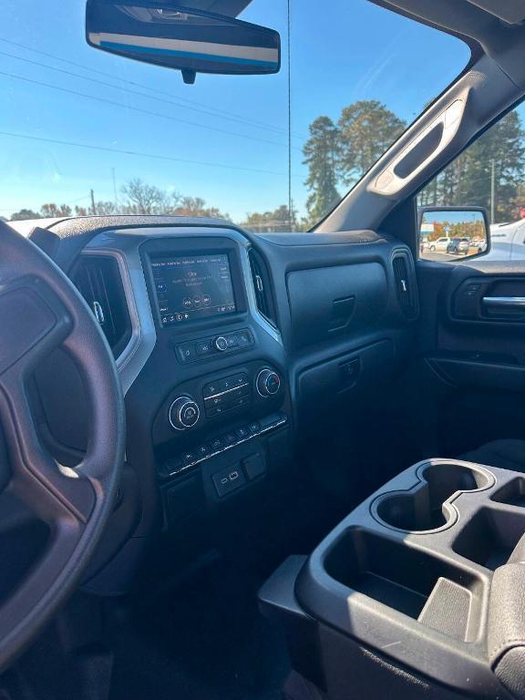 used 2024 Chevrolet Silverado 1500 car, priced at $29,997