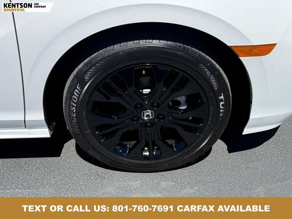 used 2025 Honda Odyssey car, priced at $38,845