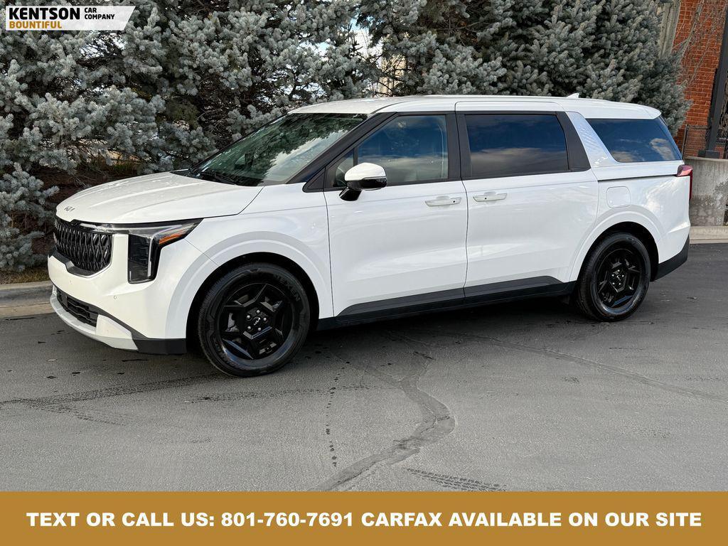 used 2025 Kia Carnival car, priced at $33,950