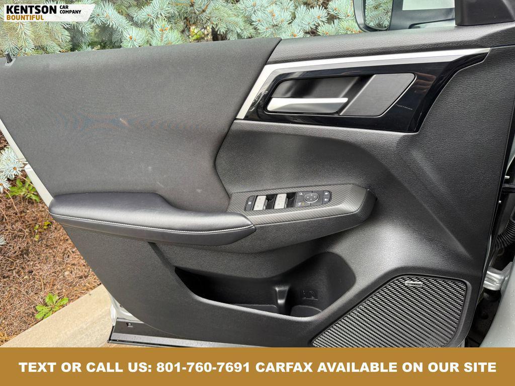 used 2025 Mitsubishi Outlander car, priced at $24,950