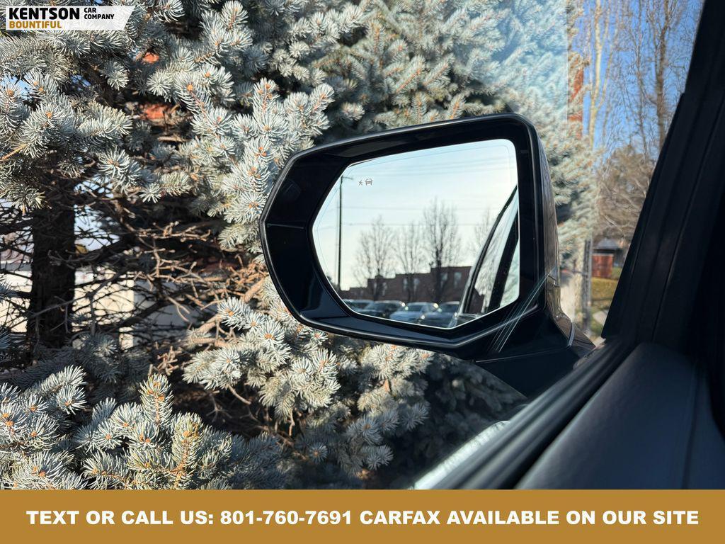 used 2025 GMC Yukon XL car, priced at $69,950