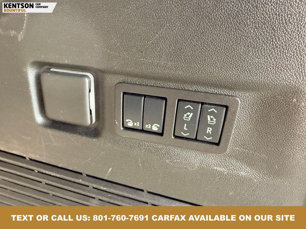 used 2025 GMC Yukon XL car, priced at $69,950