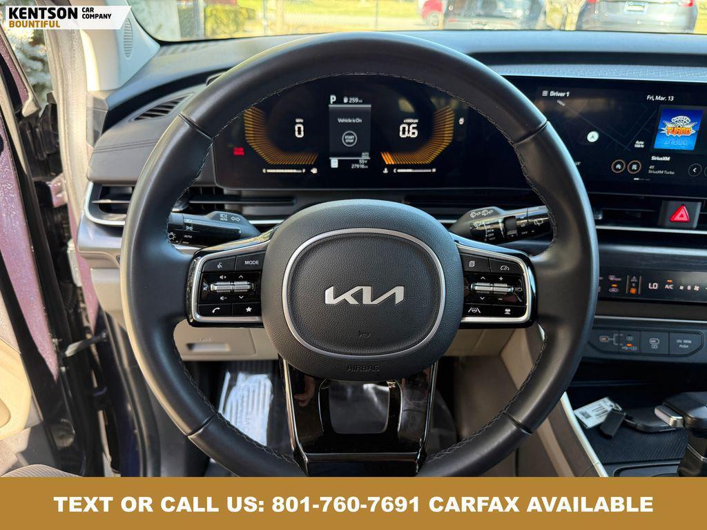 used 2025 Kia Carnival car, priced at $31,950