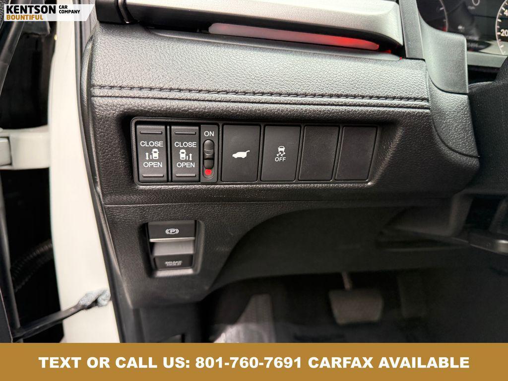 used 2025 Honda Odyssey car, priced at $38,445