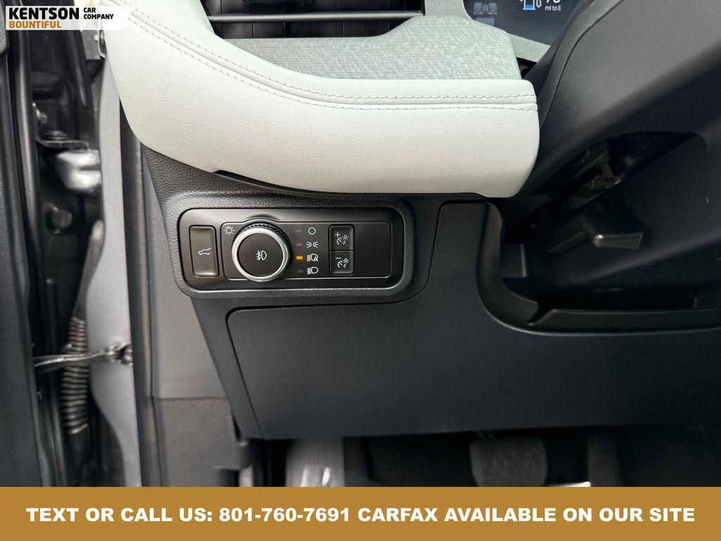 used 2025 Ford Explorer car, priced at $43,950