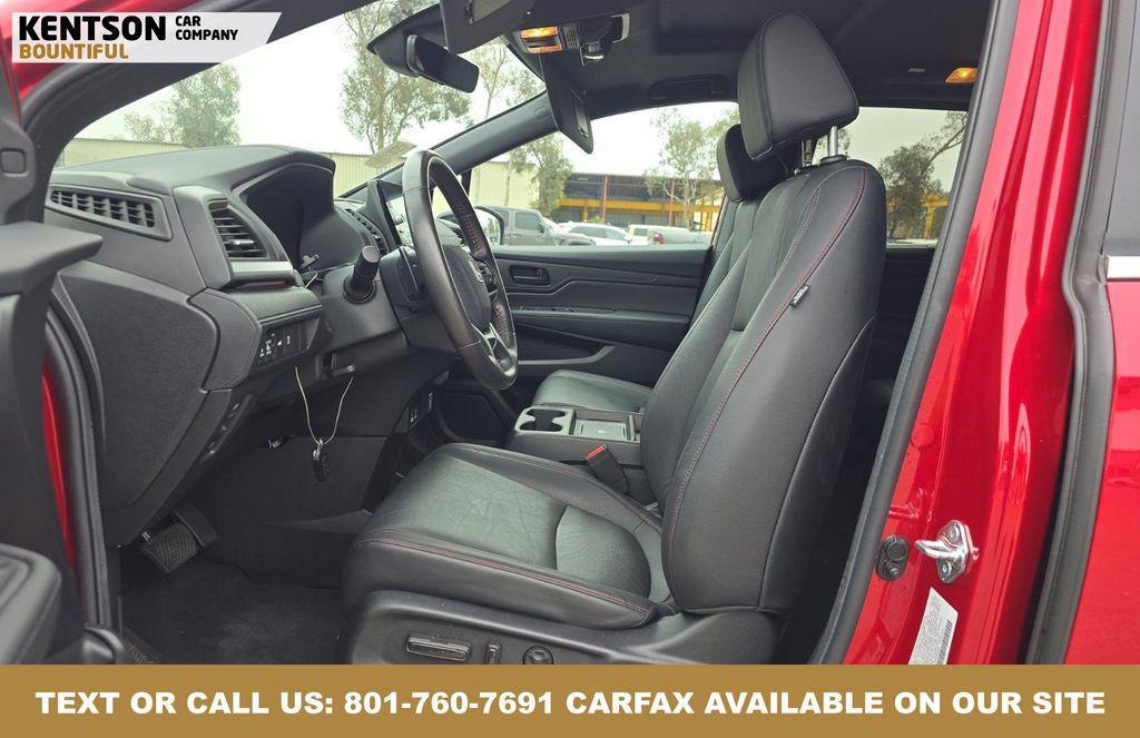 used 2025 Honda Odyssey car, priced at $37,950