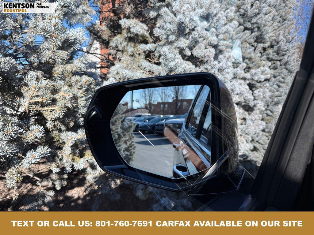 used 2025 GMC Yukon car, priced at $78,950