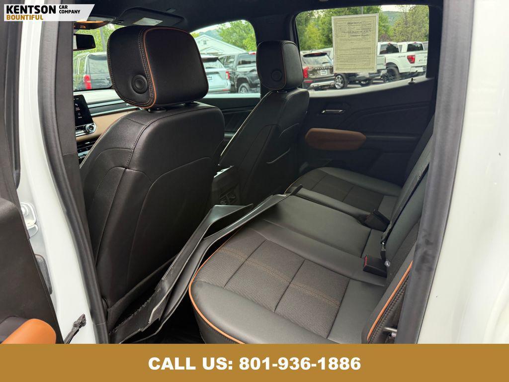 2023 Summit White GMC Canyon