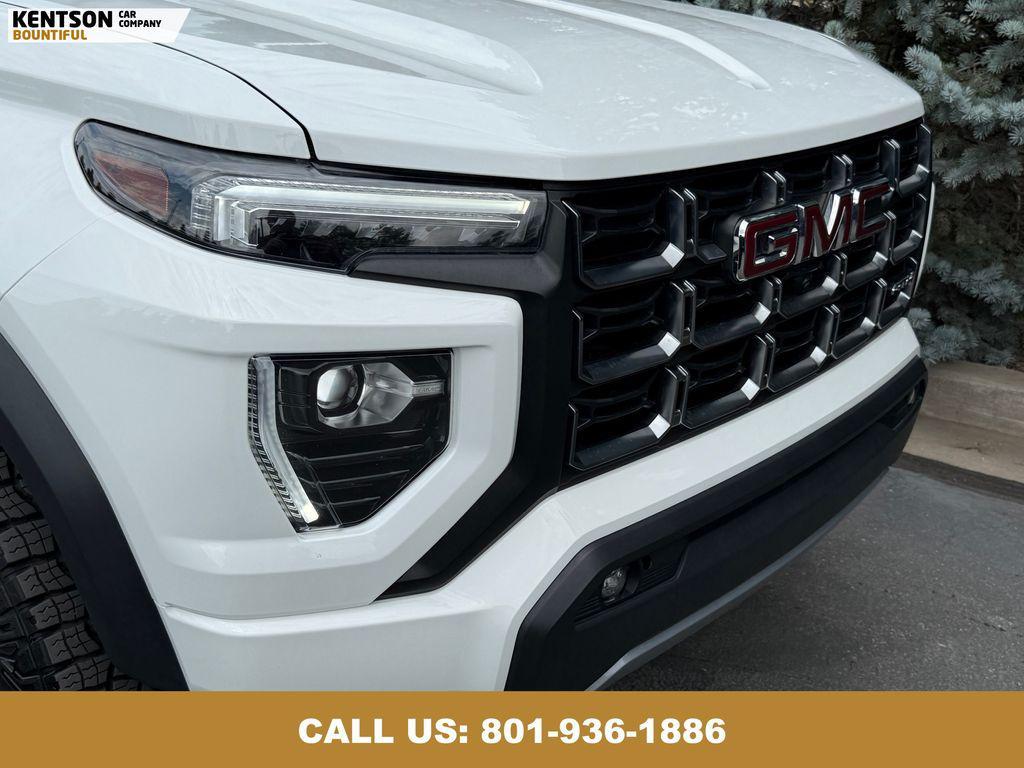 2023 Summit White GMC Canyon