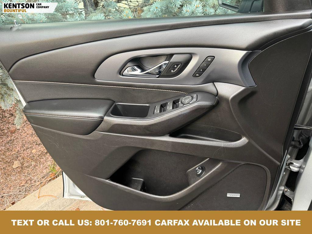 used 2021 Chevrolet Traverse car, priced at $19,950