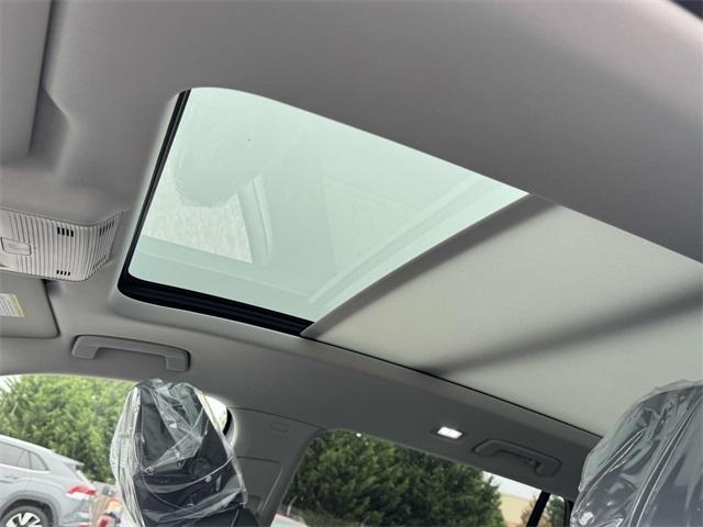 new 2025 Volkswagen Tiguan car, priced at $38,276