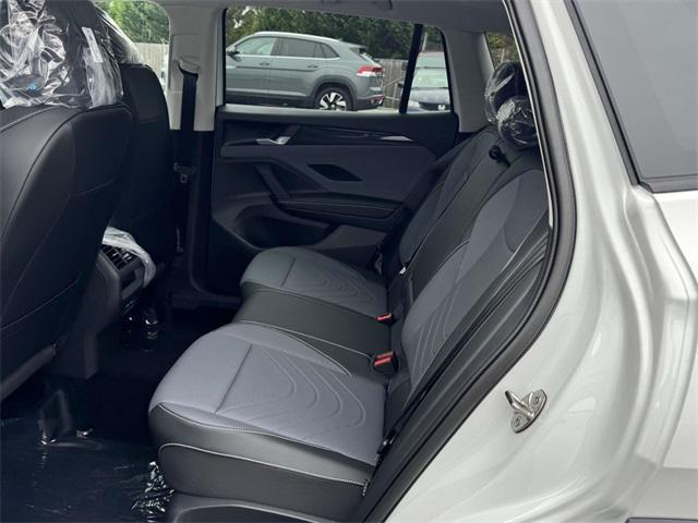 new 2025 Volkswagen Tiguan car, priced at $38,276